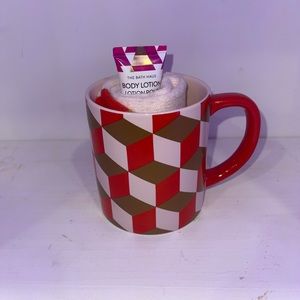Mug/Fuzzy Socks/Body Lotion set